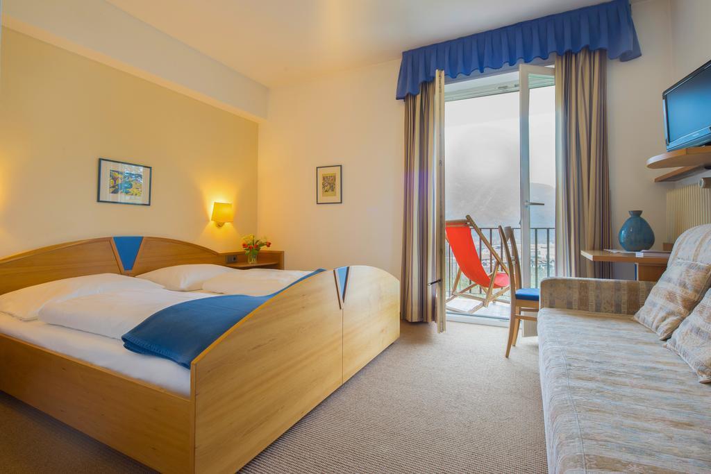Hotel Rentschnerhof Bolzano Rum bild