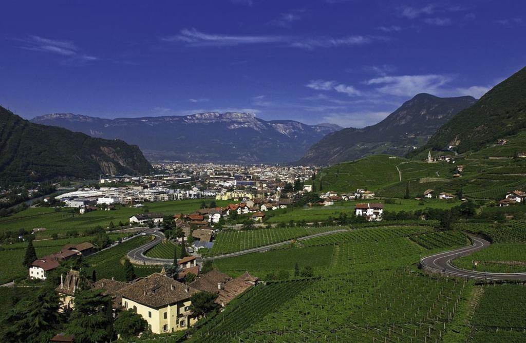 Hotel Rentschnerhof Bolzano Exteriör bild