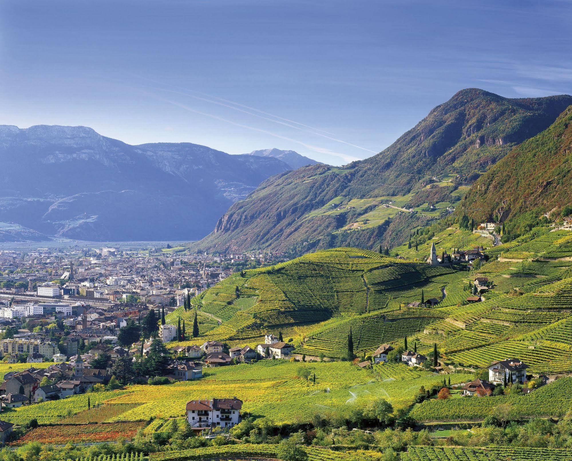 Hotel Rentschnerhof Bolzano Exteriör bild