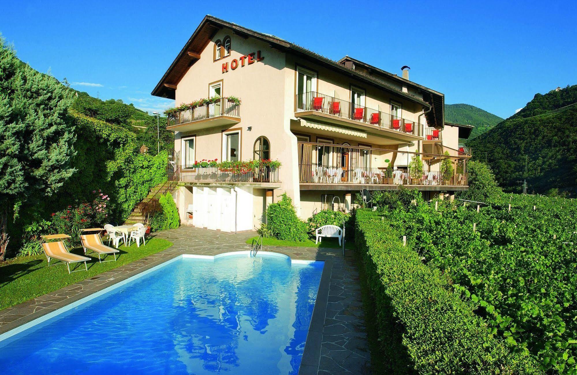 Hotel Rentschnerhof Bolzano Exteriör bild